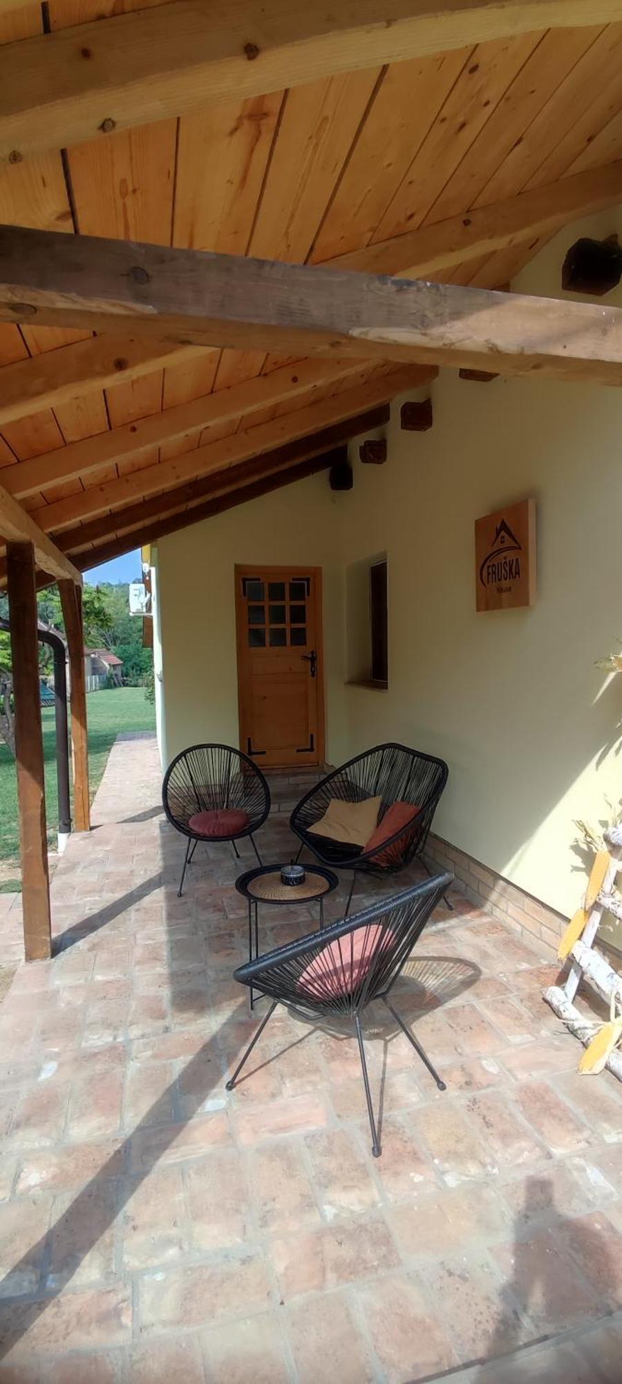 הוילה Besenovacki Prnjavor Fruska House מראה חיצוני תמונה